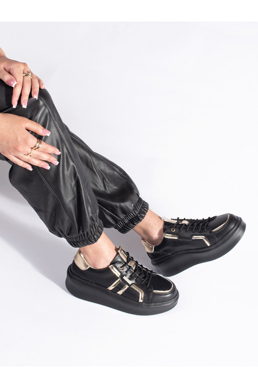 Kožené černé sneakersy na platformě