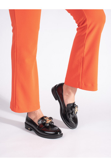 Černé dámské lakované mokasíny s medvídkem 2