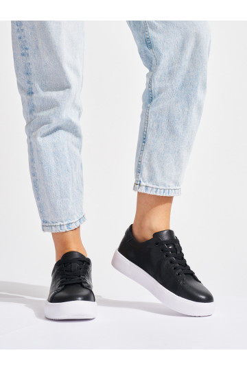 Kožené černé dámské tenisky na šněrování