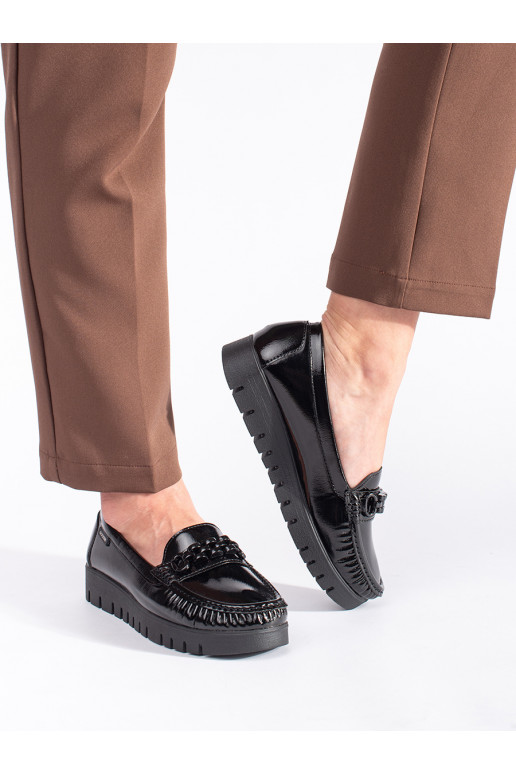 Lakované dámské polobotky na hrubé podrážce