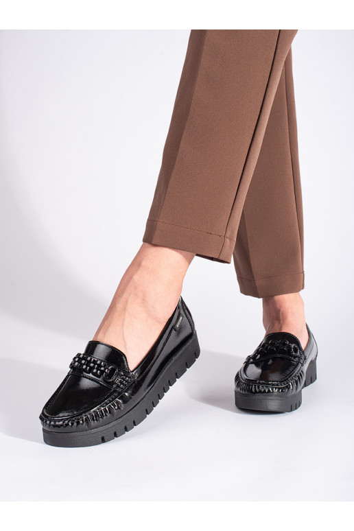 Lakované dámské polobotky na hrubé podrážce