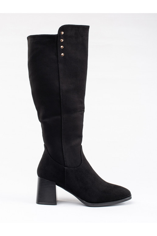 Černé semišové kozačky na sloupkovém podpatku