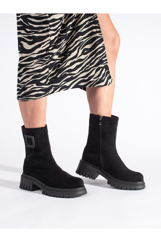 Černé dámské kotníkové boty na hrubé podrážce