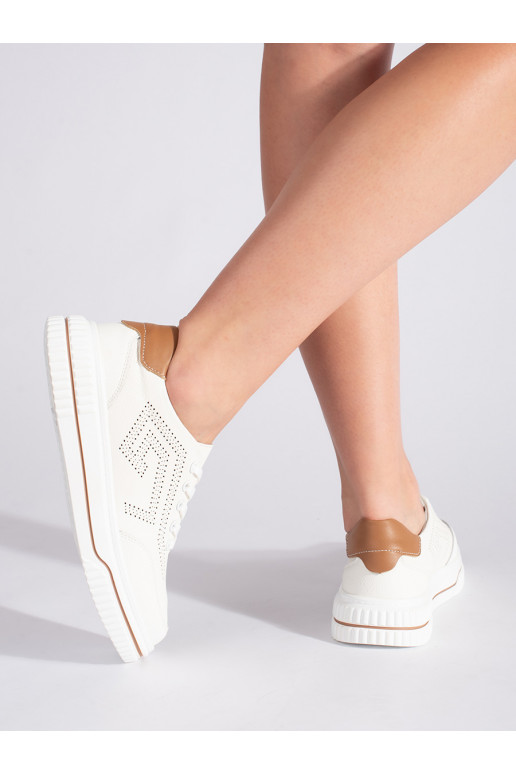 Kožené dírkované bílé boty kožené