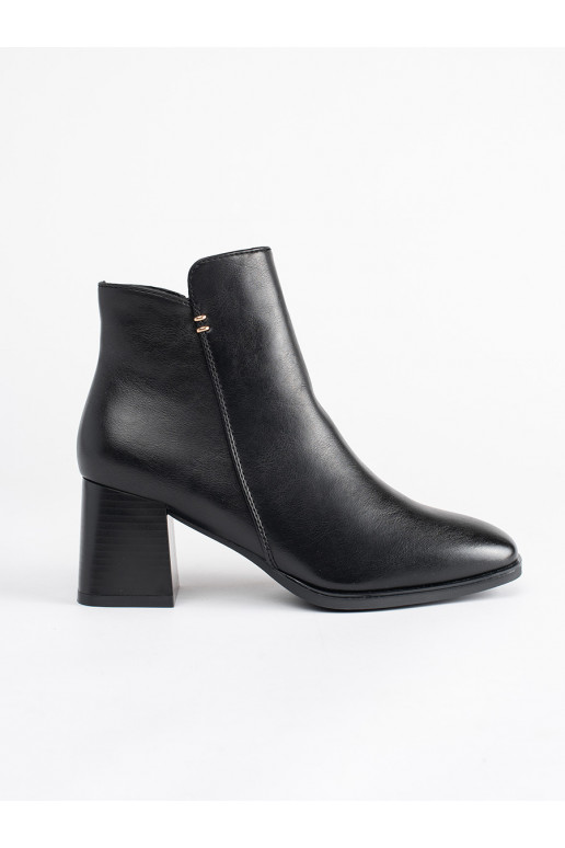 Černé dámské kotníkové boty na podpatku