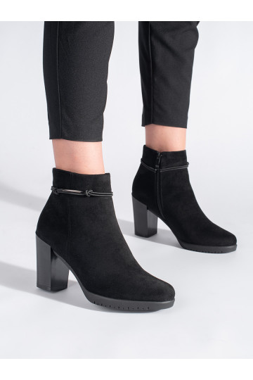 Semišové elegantní kotníkové boty na sloupku Sergio Leone 2