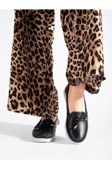 Černé mokasíny na platformě