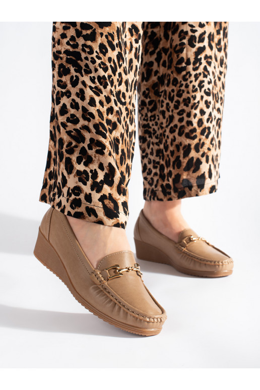 Béžové dámské mokasíny s přezkou