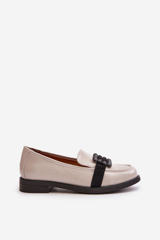 Lakované Dámské Mokasíny S Dekorací Světle Šedé Vinceza 58389 Lakované Dámské Mokasíny S Dekorací Světle Šedé Vinceza 58389