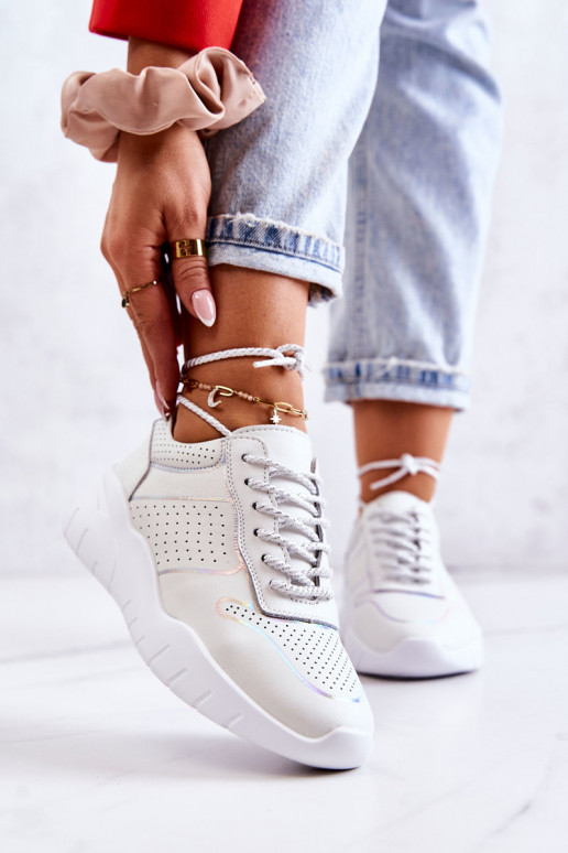 Klasikinio modelio  Sneakers batai modelio batai baltos spalvos Carly Klasikinio modelio  Sneakers batai modelio batai baltos spalvos Carly