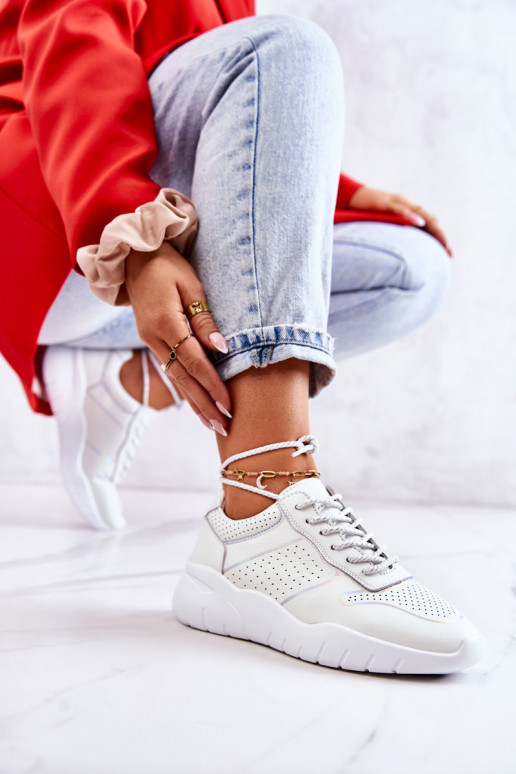 Klasikinio modelio  Sneakers batai modelio batai baltos spalvos Carly Klasikinio modelio  Sneakers batai modelio batai baltos spalvos Carly