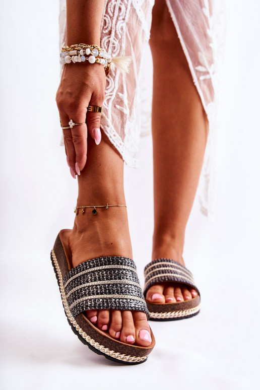  Klasikinio modelio Šlepetės su grandinėlėmis juodos spalvos Maddy