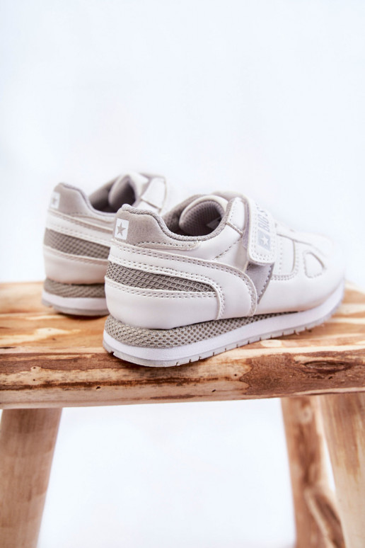 Vaikiški sportiniai bateliai Big Star KK374009 baltos spalvos Vaikiški sportiniai bateliai Big Star KK374009 baltos spalvos
