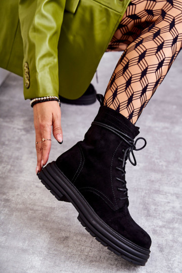 iš zomšos Aulinukai su dirželiais Juodos spalvos Afra 2