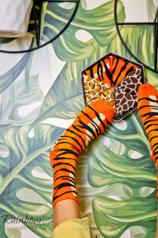 Duhové ponožky Motivy divokých zvířat Žirafa Panther Tiger 3 páry Duhové ponožky Motivy divokých zvířat Žirafa Panther Tiger 3 páry