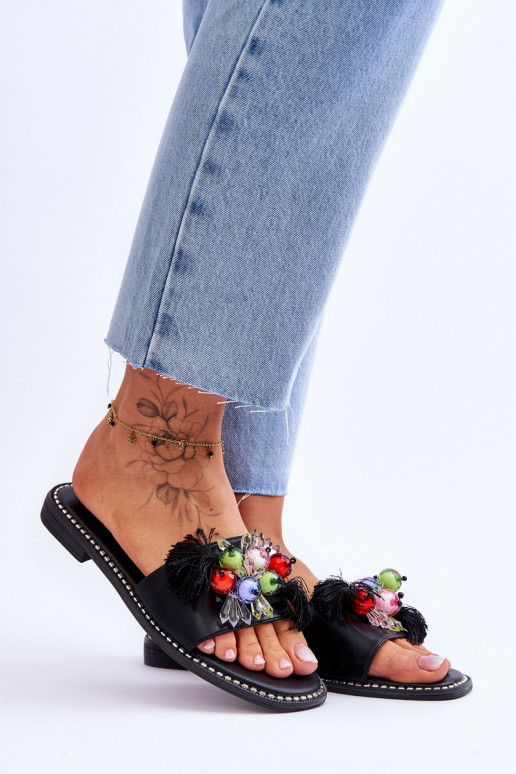 Pantofle s ozdobnými korálky S.Barski KV-2775-47 Černé