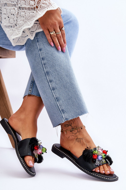 Pantofle s ozdobnými korálky S.Barski KV-2775-47 Černé