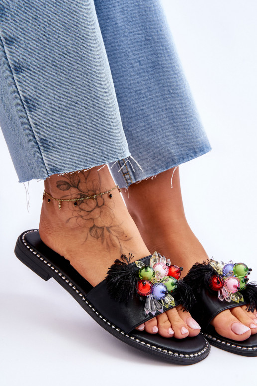 Pantofle s ozdobnými korálky S.Barski KV-2775-47 Černé