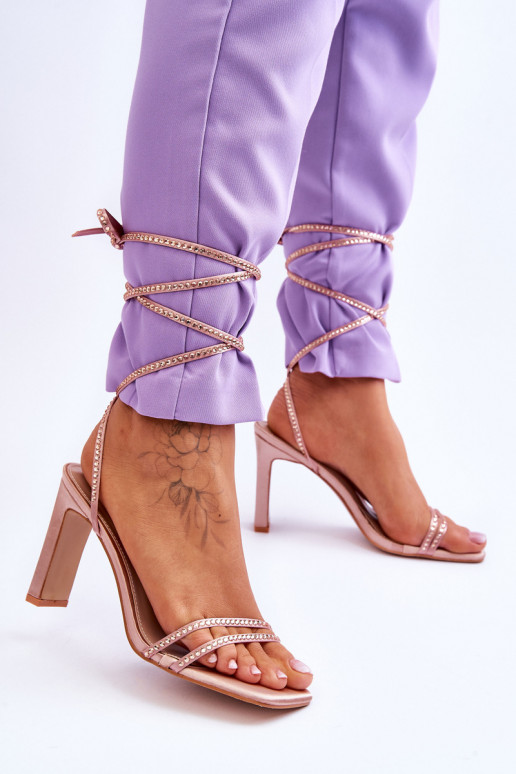 Elegantní vázané sandály s kamínky Nude Nessy Elegantní vázané sandály s kamínky Nude Nessy