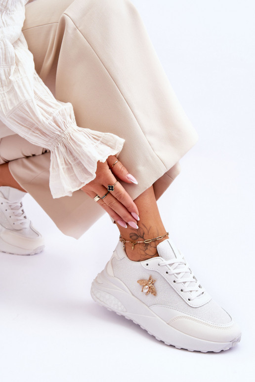 Lesklá sportovní obuv s zdobením Bíle Seneca Lesklá sportovní obuv s zdobením Bíle Seneca