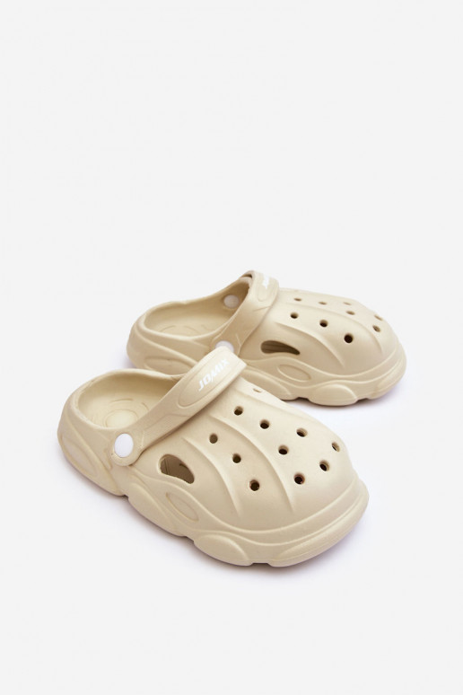 Dětské pěnové pantofle Crocs Béžove Cloudy Dětské pěnové pantofle Crocs Béžove Cloudy
