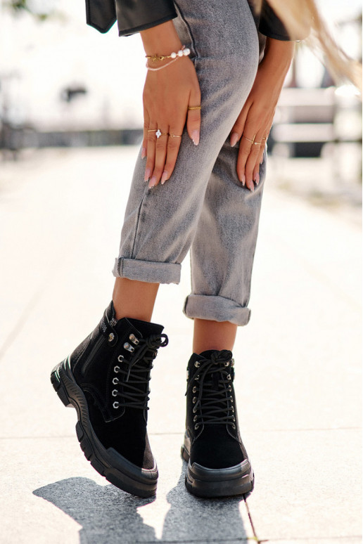 Zateplené semišové dámské botky Trapery černé Jailina