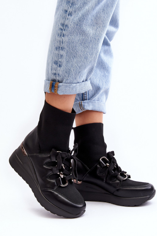 Dámské Botky Na Koturnu Se Soketou Černé Helladina