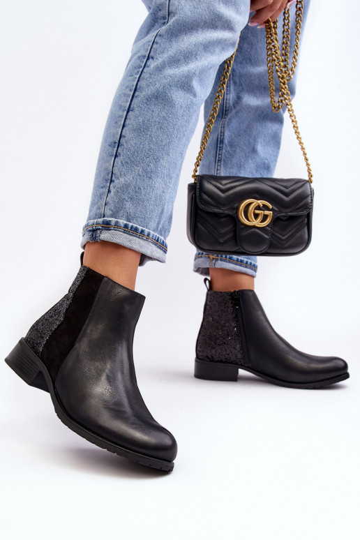 Dámské sbalené boty na plochém podpatku s cvočky černé Messio