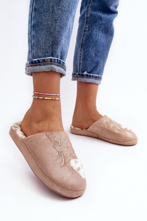 Lesklé dámské pantofle růžové Geraja