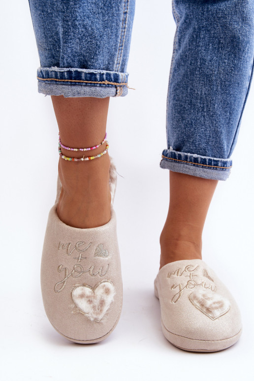 Lesklé dámské pantofle béžové Geraja