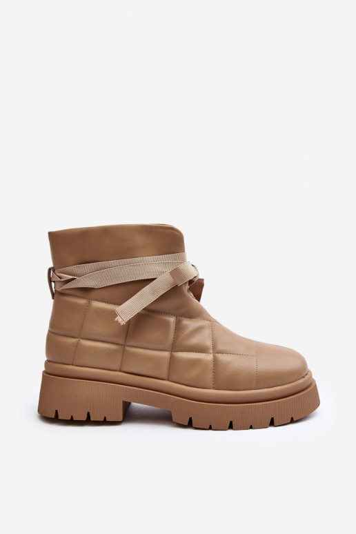 Dámské kotníčkové boty se šitím a šněrováním khaki Bizzanti Dámské kotníčkové boty se šitím a šněrováním khaki Bizzanti