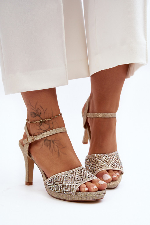 Ozdobené sandály na podpatku D&A MR1038-44 Zlaté