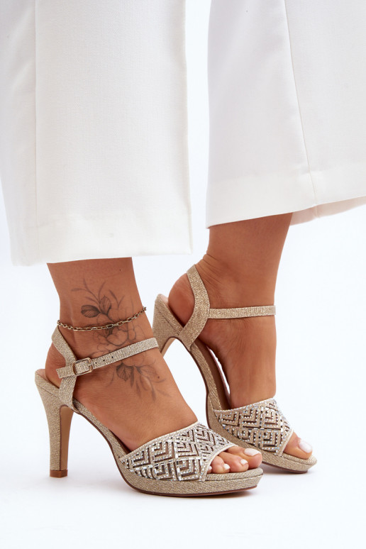 Ozdobené sandály na podpatku D&A MR1038-44 Zlaté