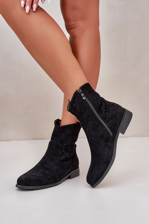 Dámské černé šněrovací boty na ploché podrážce S.Barski HY66-135 Dámské černé šněrovací boty na ploché podrážce S.Barski HY66-135