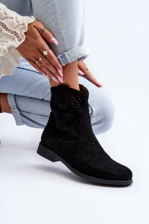 Dámské černé šněrovací boty na ploché podrážce S.Barski HY66-135 Dámské černé šněrovací boty na ploché podrážce S.Barski HY66-135