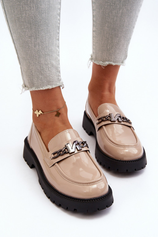 Dámské lakové mokasíny na ploché podrážce béžové Ezoma