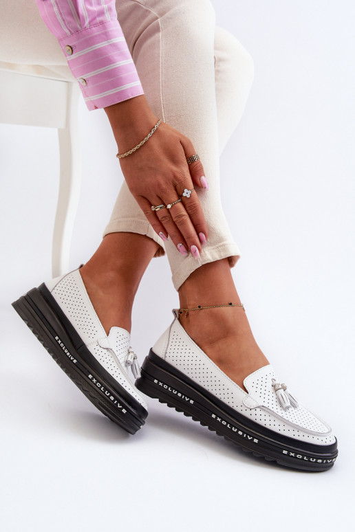 Bílé dámské kožené mokasíny na platformě Assetnima