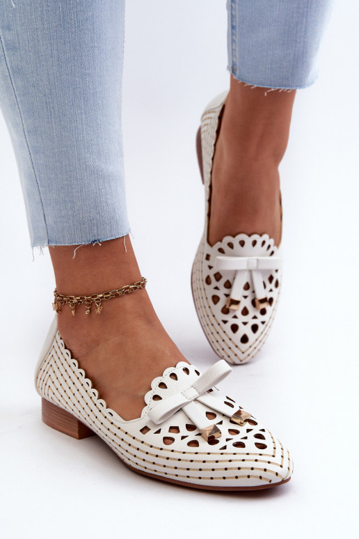 Dámské bílé lodičky s průpletovou mašlí Nestavia