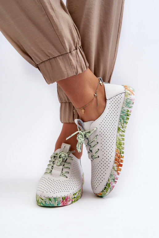 Dámské kožené polobotky se šněrováním bílé Farnalea Dámské kožené polobotky se šněrováním bílé Farnalea