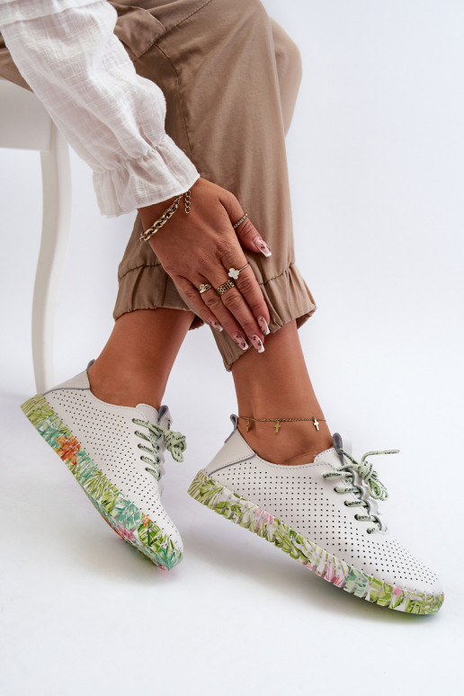 Dámské kožené polobotky se šněrováním bílé Farnalea Dámské kožené polobotky se šněrováním bílé Farnalea