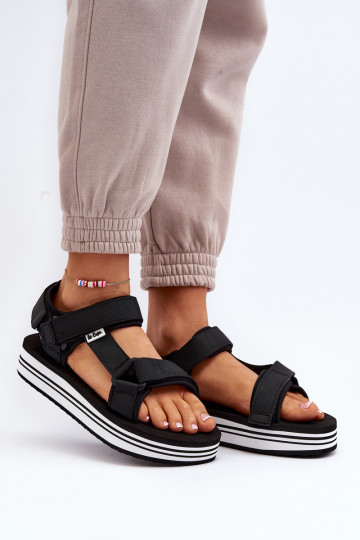 Dámské sandály na platformě Lee Cooper LCW-24-05-2753L Černé 2