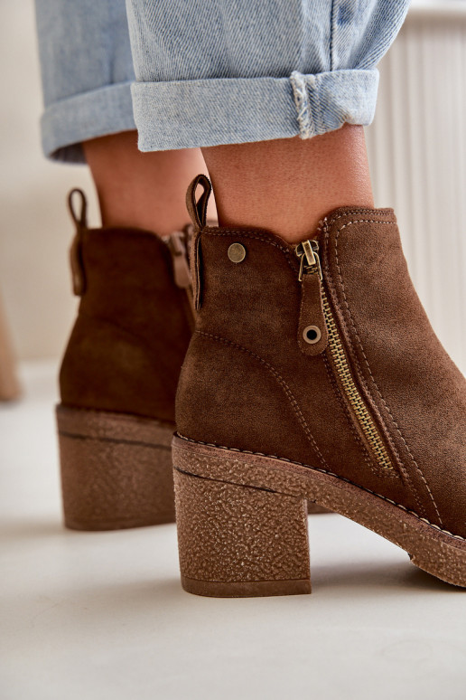 Zateplené Dámské Boty Na Podpatku Z Ekologického Zamsu Tmavě Hnědé Velarilla Zateplené Dámské Boty Na Podpatku Z Ekologického Zamsu Tmavě Hnědé Velarilla