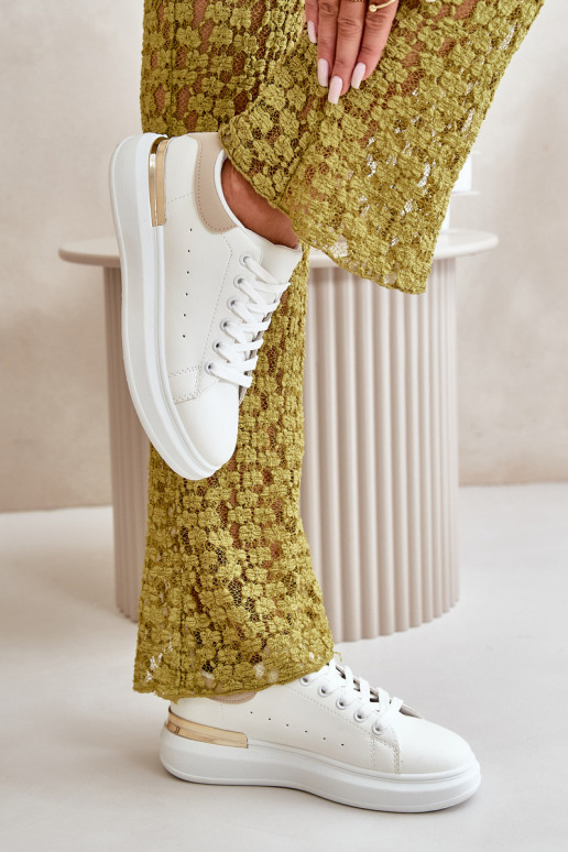 Nízké dámské tenisky na platformě z ekokůže bílo-bežové Nevelena Nízké dámské tenisky na platformě z ekokůže bílo-bežové Nevelena