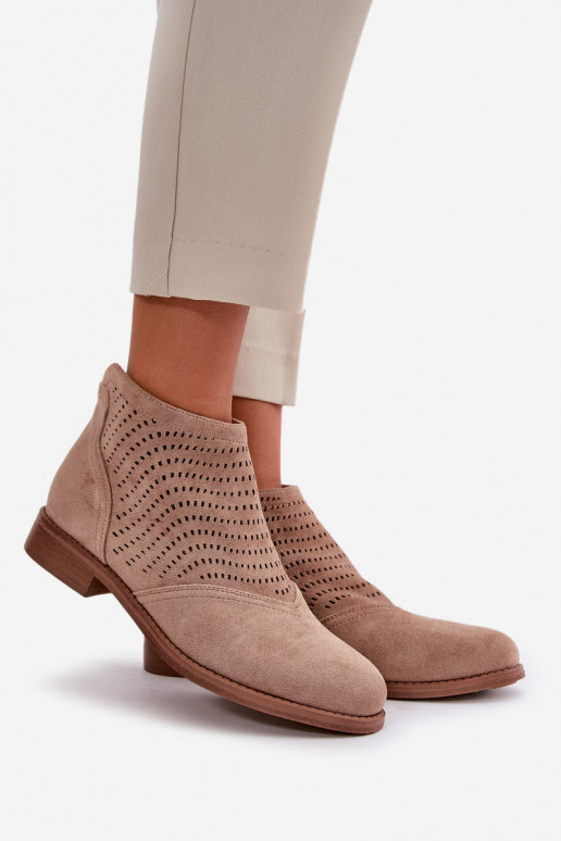 Dámské boty na plochém podpatku perforované béžové S.Barski HY42-076 Dámské boty na plochém podpatku perforované béžové S.Barski HY42-076