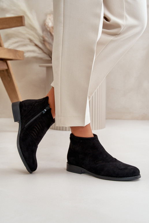 Dámské Boty Na Plochém Podpatku Vyřezávané Černé S.Barski HY42-076 Dámské Boty Na Plochém Podpatku Vyřezávané Černé S.Barski HY42-076