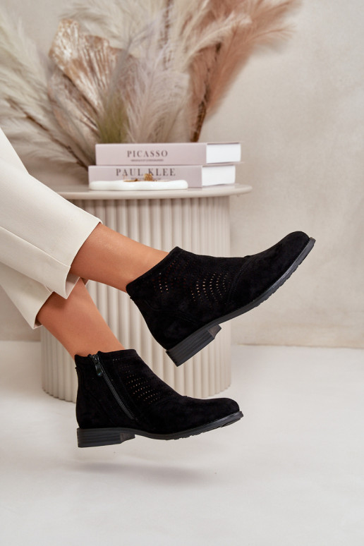 Dámské Boty Na Plochém Podpatku Vyřezávané Černé S.Barski HY42-076 Dámské Boty Na Plochém Podpatku Vyřezávané Černé S.Barski HY42-076