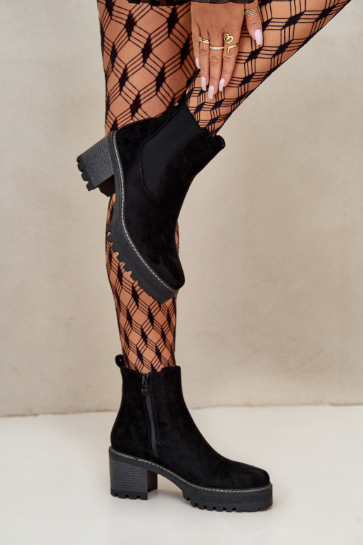 Dámské Botky Zateplené Na Podpatku Eko Semišové Černé Irissinae Dámské Botky Zateplené Na Podpatku Eko Semišové Černé Irissinae