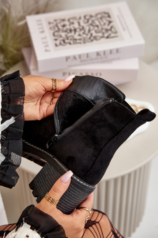 Dámské Botky Zateplené Na Podpatku Eko Semišové Černé Irissinae Dámské Botky Zateplené Na Podpatku Eko Semišové Černé Irissinae