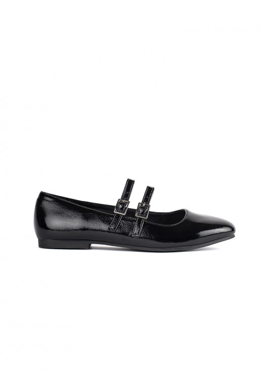 Černé lakované baleríny se zapínáním