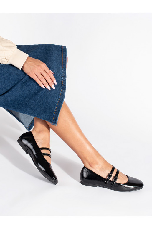 Černé lakované baleríny se zapínáním